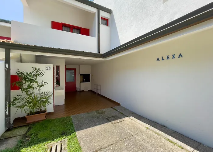 Alexa Holiday home *