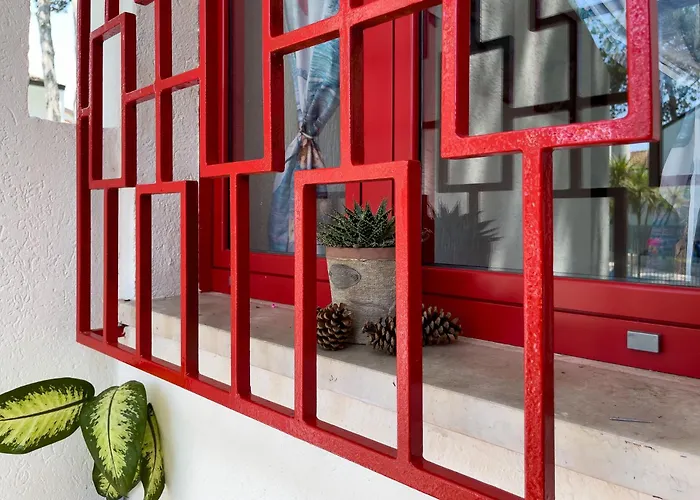 Alexa Holiday home *